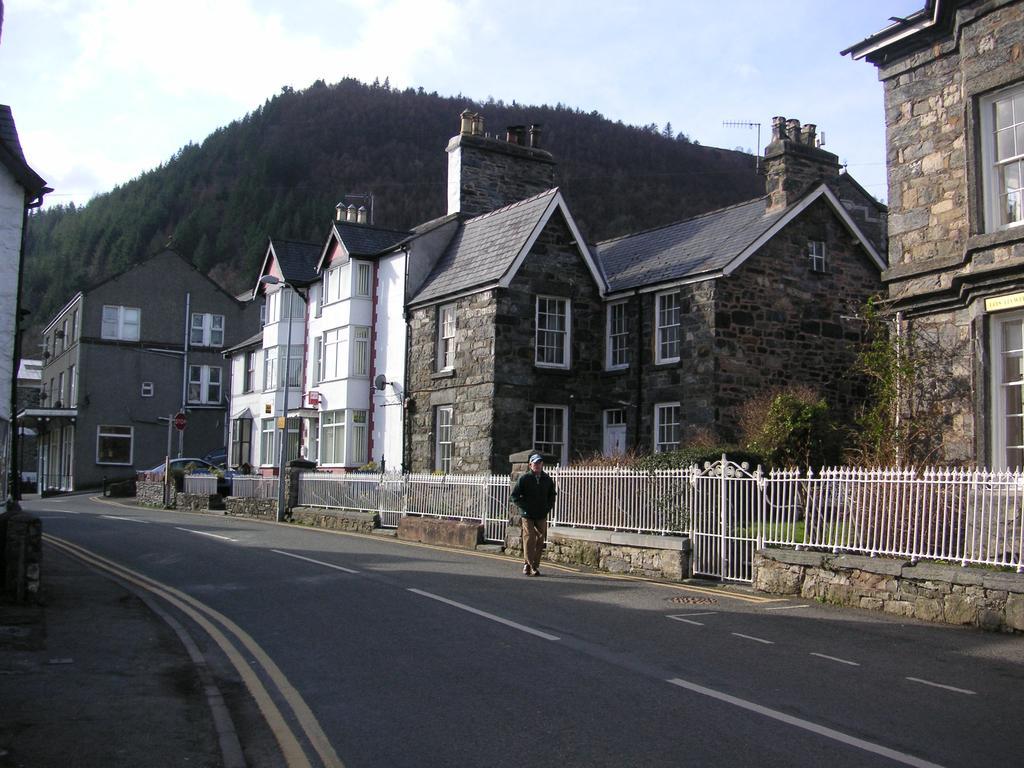 Ty Newydd Guest House Trefriw Kültér fotó